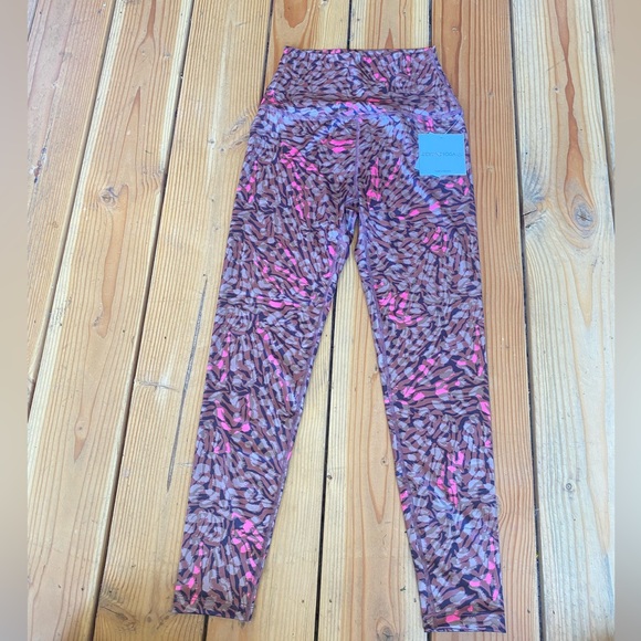 BEYOND YOGA HIGH WAISTED LEGGINGS - Picture 2 of 5